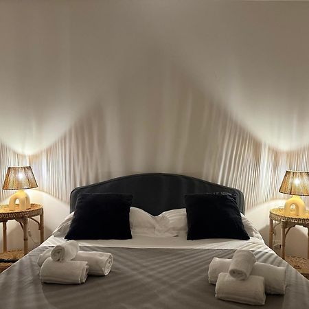 Villa Maria - Apartments In Villa With Pool بولينيانو آ ماري المظهر الخارجي الصورة
