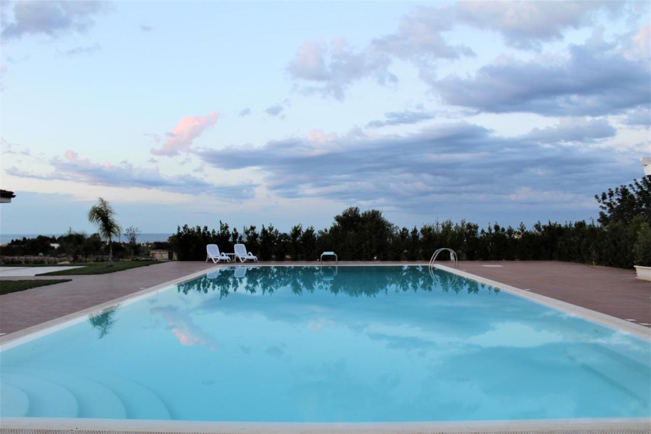 Villa Maria - Apartments In Villa With Pool بولينيانو آ ماري المظهر الخارجي الصورة