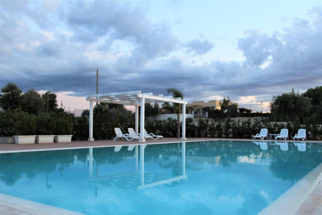 Villa Maria - Apartments In Villa With Pool بولينيانو آ ماري المظهر الخارجي الصورة