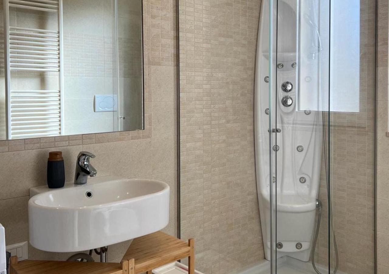 Villa Maria - Apartments In Villa With Pool بولينيانو آ ماري المظهر الخارجي الصورة