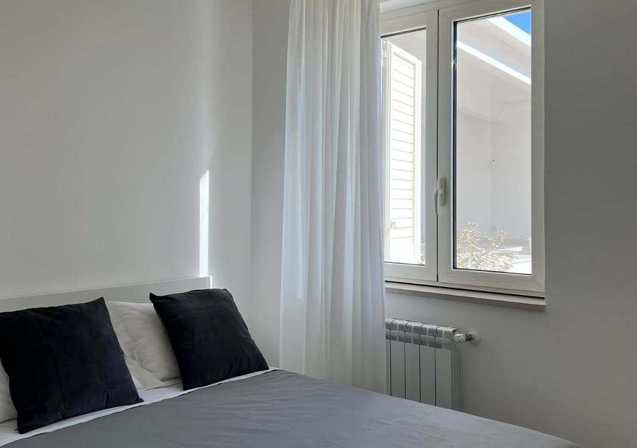 Villa Maria - Apartments In Villa With Pool بولينيانو آ ماري المظهر الخارجي الصورة