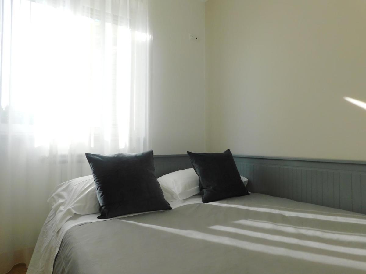 Villa Maria - Apartments In Villa With Pool بولينيانو آ ماري المظهر الخارجي الصورة